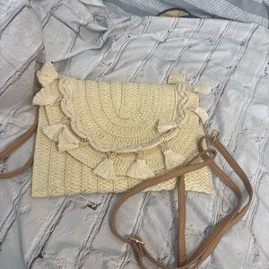 Beachly Raffia Natural Straw Crossbody Boho Bag Clutch NWOT Beach Wristlet